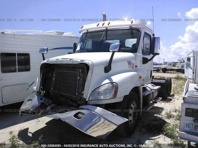 1FUJGEBG8ELFG7979 - 2014 FREIGHTLINER CASCADIA 125  Unknown photo 2