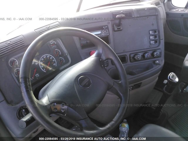 1FUJGEBG8ELFG7979 - 2014 FREIGHTLINER CASCADIA 125  Unknown photo 5