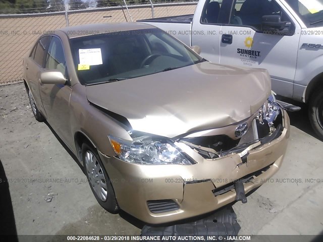4T1BF3EK2AU056496 - 2010 TOYOTA CAMRY SE/LE/XLE GOLD photo 1