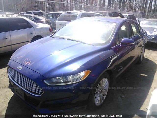 3FA6P0LU8FR203401 - 2015 FORD FUSION SE HYBRID BLUE photo 2