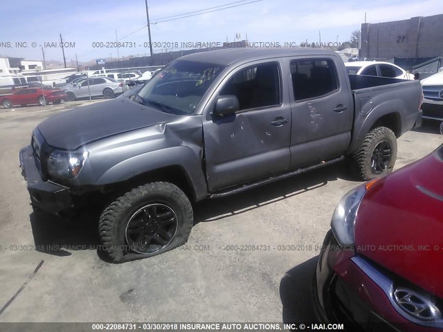 5TELU42N05Z119188 - 2005 TOYOTA TACOMA DOUBLE CAB ნაცრისფერი ფოტო 2