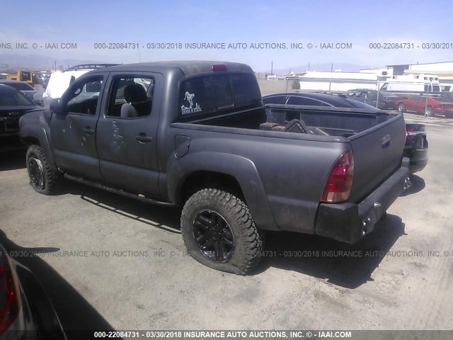 5TELU42N05Z119188 - 2005 TOYOTA TACOMA DOUBLE CAB ნაცრისფერი ფოტო 3