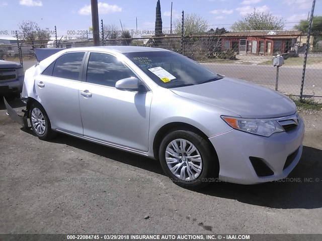 4T1BF1FK8CU064494 - 2012 TOYOTA CAMRY SE/LE/XLE GRAY photo 1
