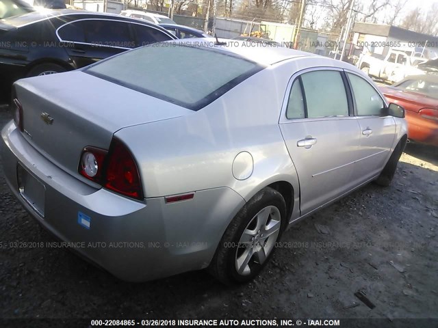 1G1ZB5EB2AF264000 - 2010 CHEVROLET MALIBU LS 银色 照片 4