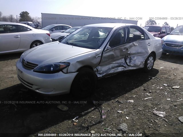 4T1BE32K74U907557 - 2004 TOYOTA CAMRY LE/XLE/SE SILVER photo 2