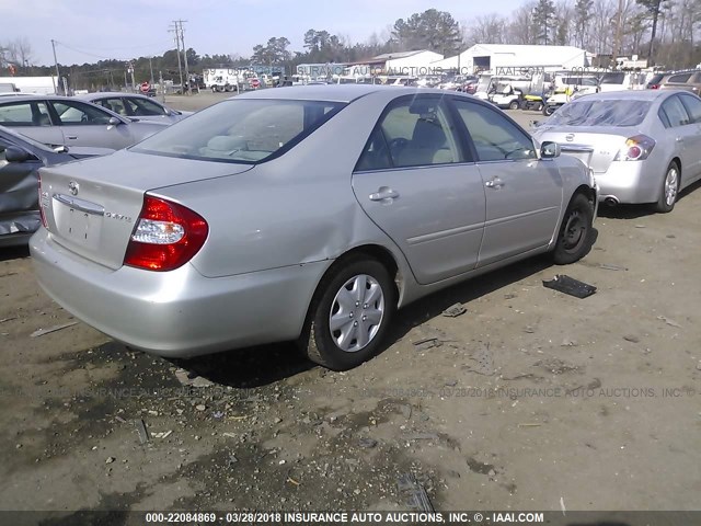 4T1BE32K74U907557 - 2004 TOYOTA CAMRY LE/XLE/SE SILVER photo 4