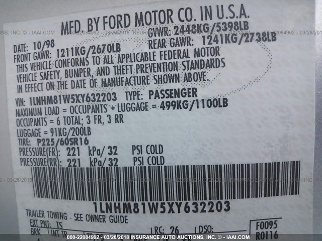 1LNHM81W5XY632203 - 1999 LINCOLN TOWN CAR EXECUTIVE SILVER photo 9