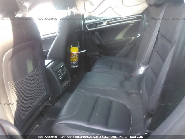 WVGEF9BP4DD012195 - 2013 VOLKSWAGEN TOUAREG V6 GRAY photo 8