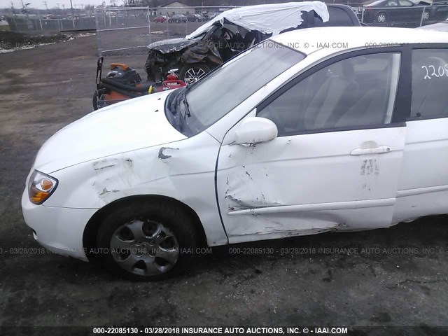 KNAFE121375377066 - 2007 KIA SPECTRA EX/LX WHITE photo 6