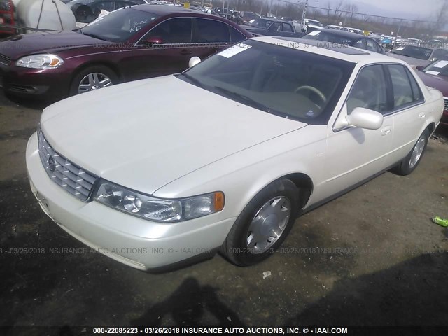 1G6KS54Y9WU924134 - 1998 CADILLAC SEVILLE SLS WHITE photo 2