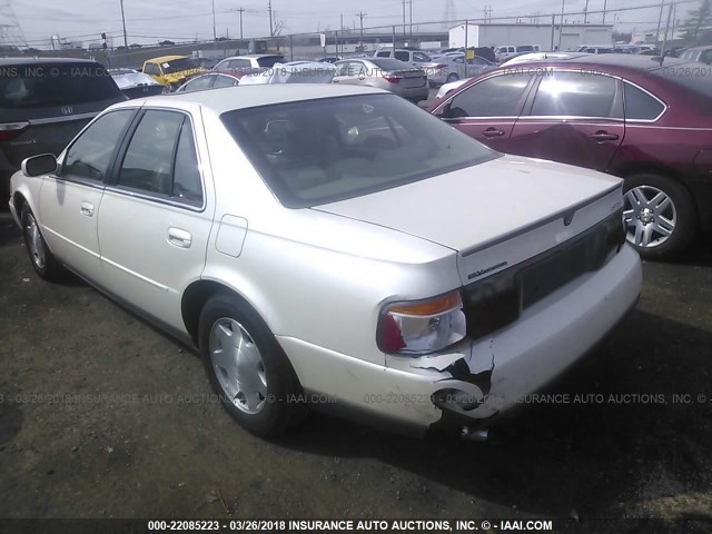 1G6KS54Y9WU924134 - 1998 CADILLAC SEVILLE SLS WHITE photo 3