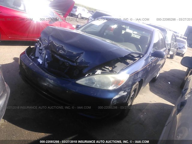 4T1BE32K83U258009 - 2003 TOYOTA CAMRY LE/XLE/SE BLUE photo 2