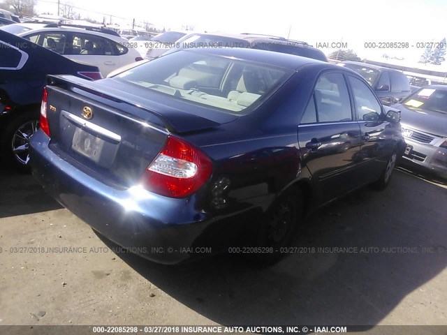 4T1BE32K83U258009 - 2003 TOYOTA CAMRY LE/XLE/SE BLUE photo 4