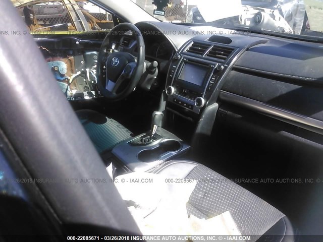 4T1BF1FK8EU804466 - 2014 TOYOTA CAMRY L/SE/LE/XLE 黑色 照片 5