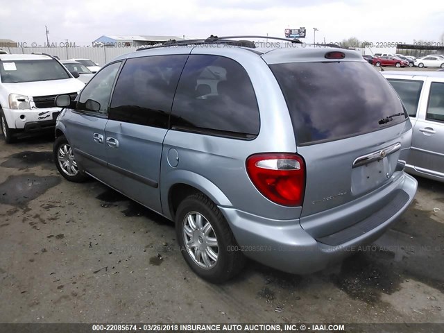 1C4GP45R55B370820 - 2005 CHRYSLER TOWN & COUNTRY  Light Blue photo 3