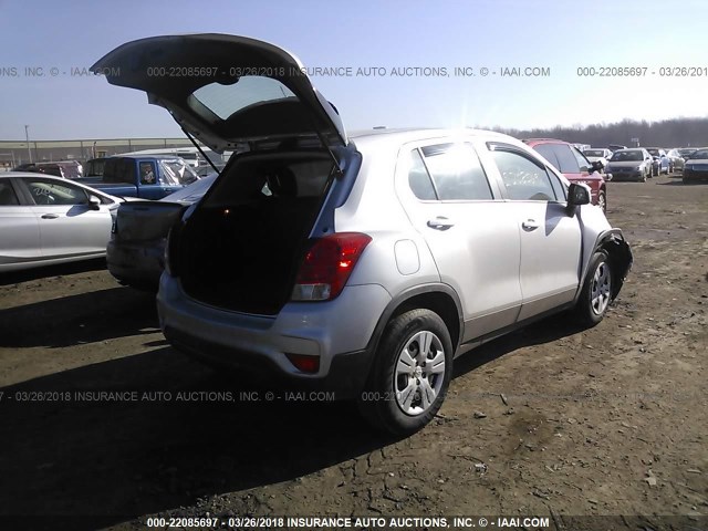 3GNCJKSB3HL209274 - 2017 CHEVROLET TRAX LS SILVER photo 4