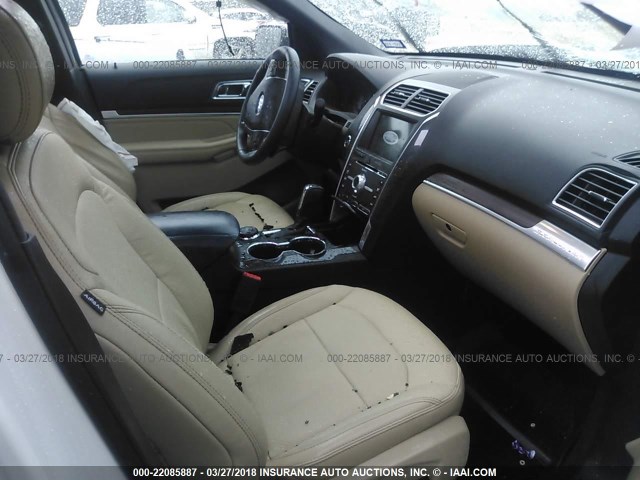 1FM5K8F84HGD88425 - 2017 FORD EXPLORER LIMITED 白色 照片 5