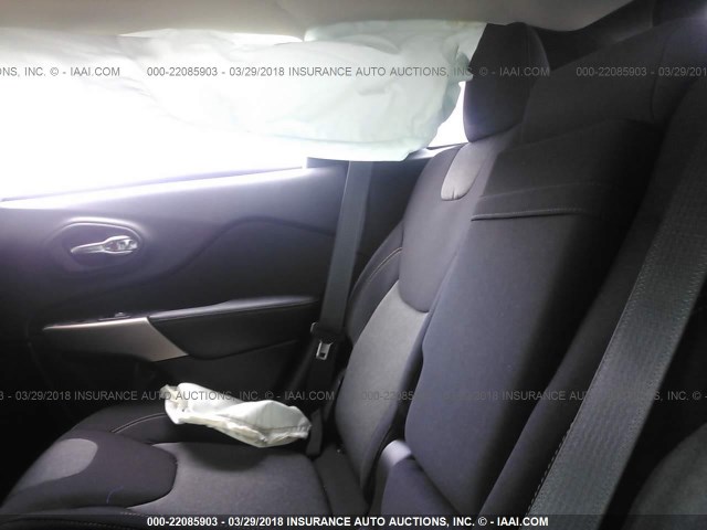 1C4PJLCB9JD557073 - 2018 JEEP CHEROKEE LATITUDE Қара фото 8