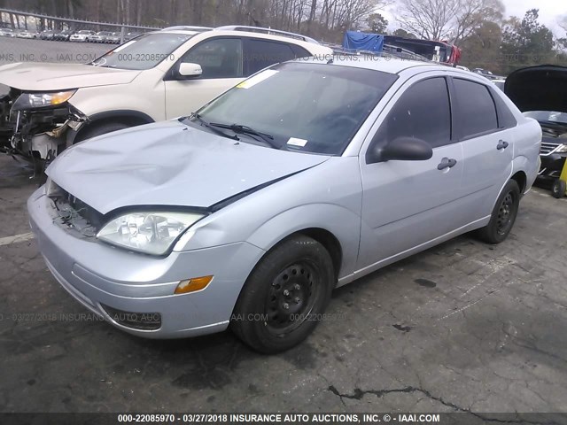 1FAFP34NX7W169890 - 2007 FORD FOCUS ZX4/S/SE/SES 银色 照片 2