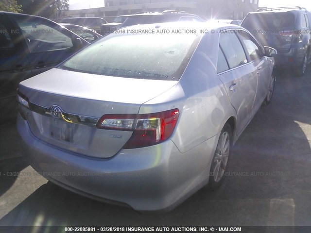 4T4BF1FK9DR292639 - 2013 TOYOTA CAMRY L/SE/LE/XLE 银色 照片 4