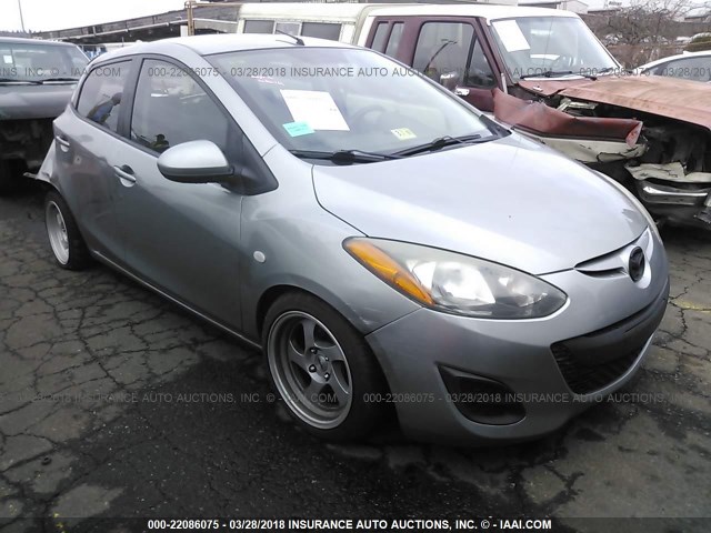 JM1DE1KY6C0141574 - 2012 MAZDA MAZDA2 GRAY photo 1