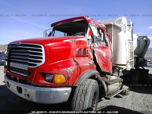 2FZHAWCY99AAE0925 - 2009 STERLING TRUCK L 8500 RED photo 2