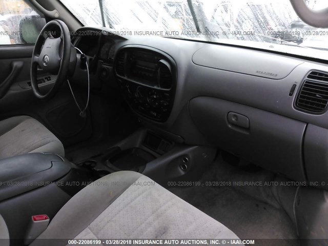 5TBDT44186S552881 - 2006 TOYOTA TUNDRA DOUBLE CAB SR5 SILVER photo 5