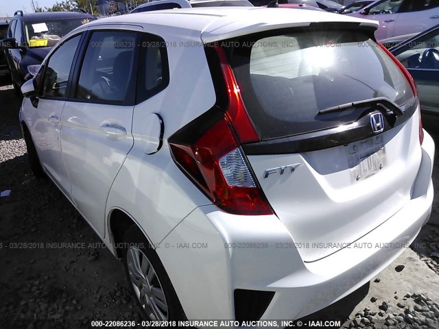 3HGGK5H5XFM735372 - 2015 HONDA FIT LX WHITE photo 3