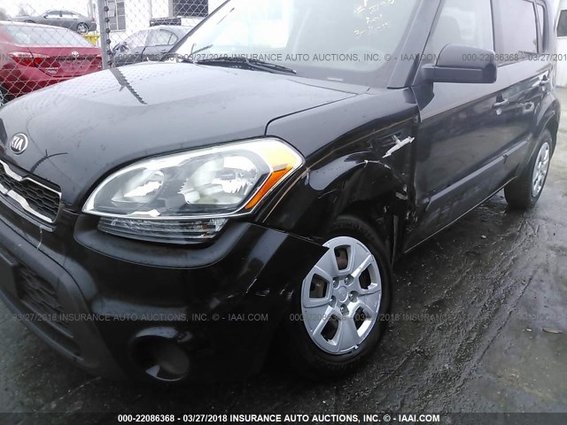 KNDJT2A5XD7506983 - 2013 KIA SOUL BLACK photo 6