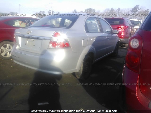 KL1TD56668B021596 - 2008 CHEVROLET AVEO LS SILVER photo 4