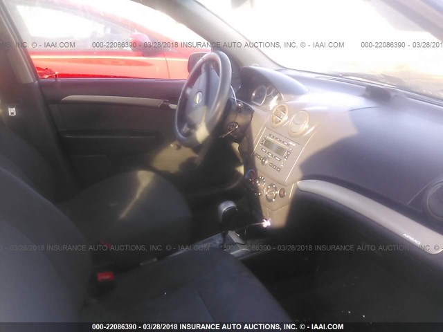 KL1TD56668B021596 - 2008 CHEVROLET AVEO LS SILVER photo 5