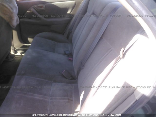 4T1BG22K2WU825839 - 1998 TOYOTA CAMRY CE/LE/XLE 绿色 照片 8