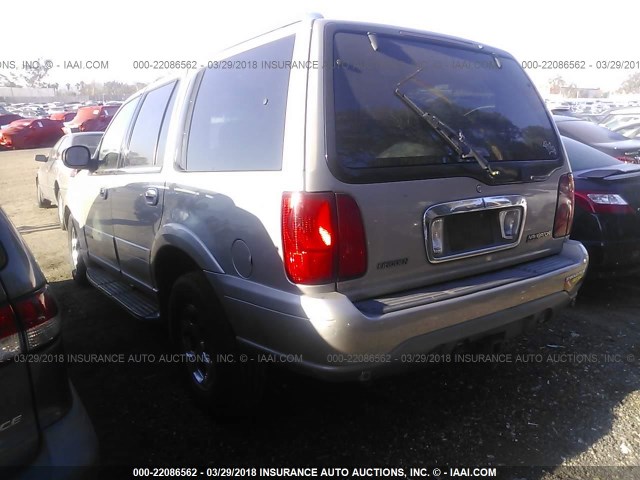 5LMEU27R32LJ18029 - 2002 LINCOLN NAVIGATOR 香槟色 照片 3