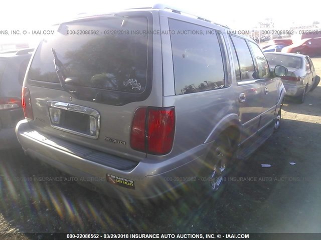 5LMEU27R32LJ18029 - 2002 LINCOLN NAVIGATOR Champagne photo 4