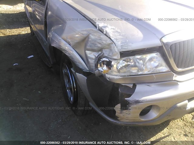 5LMEU27R32LJ18029 - 2002 LINCOLN NAVIGATOR 香槟色 照片 6