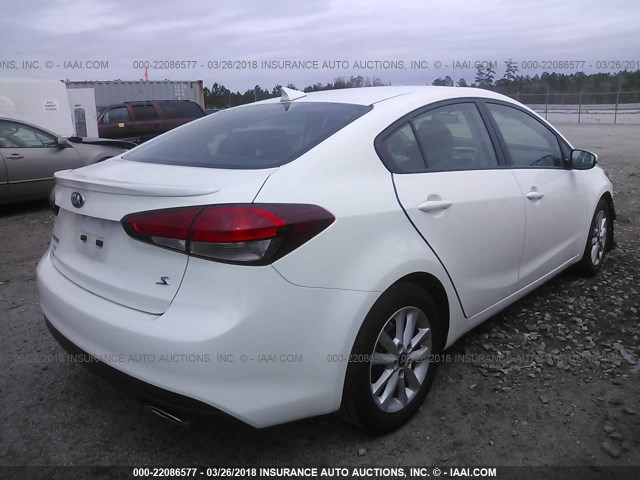 3KPFL4A74HE110363 - 2017 KIA FORTE LX/S WHITE photo 4