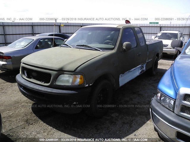 1FTZX1760WKB87210 - 1998 FORD F150 GREEN photo 2