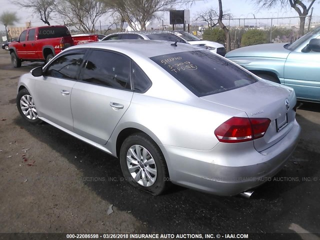1VWAP7A32CC054675 - 2012 VOLKSWAGEN PASSAT S SILVER photo 3