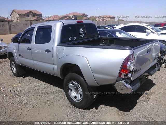 5TFLU4EN6CX047641 - 2012 TOYOTA TACOMA DOUBLE CAB SILVER photo 3