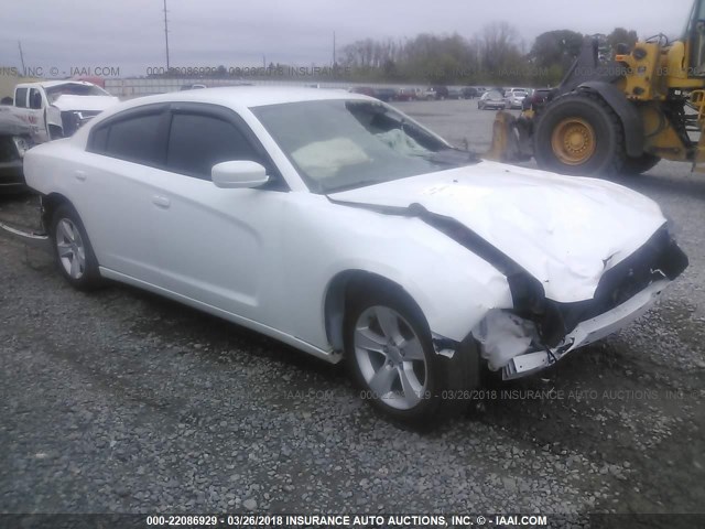 2C3CDXHG8EH361883 - 2014 DODGE CHARGER SXT WHITE photo 1