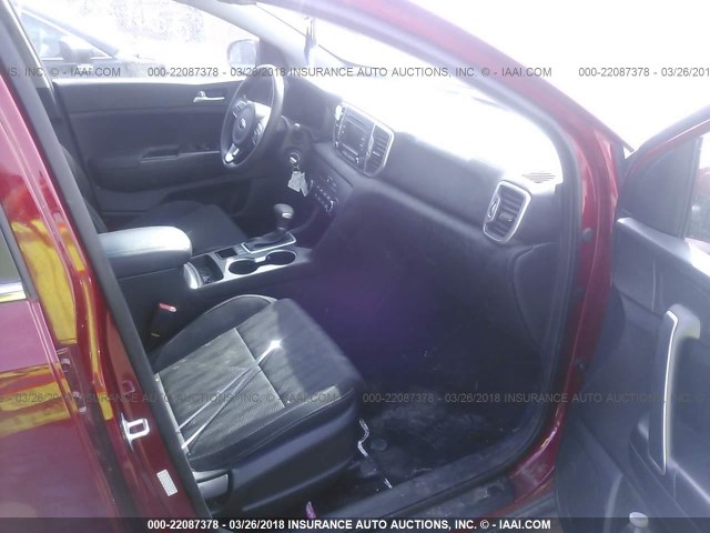 KNDPMCAC9H7243340 - 2017 KIA SPORTAGE LX RED photo 5