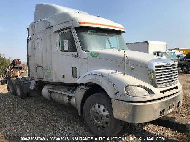 1FUJA6AV47LY30058 - 2007 FREIGHTLINER COLUMBIA COLUMBIA WHITE photo 2