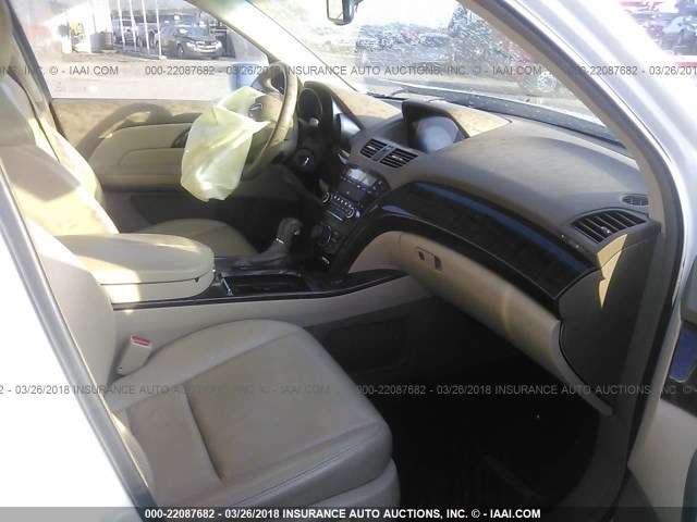 2HNYD2H3XDH524768 - 2013 ACURA MDX TECHNOLOGY WHITE photo 5