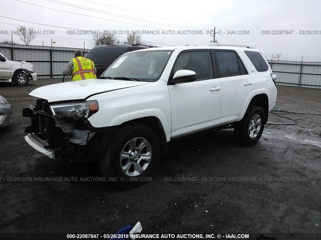 JTEBU5JR5E5152935 - 2014 TOYOTA 4RUNNER SR5/LIMITED/TRAIL WHITE photo 2