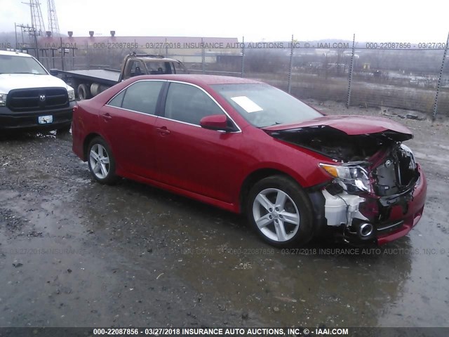 4T1BF1FK0CU609541 - 2012 TOYOTA CAMRY SE/LE/XLE RED photo 1