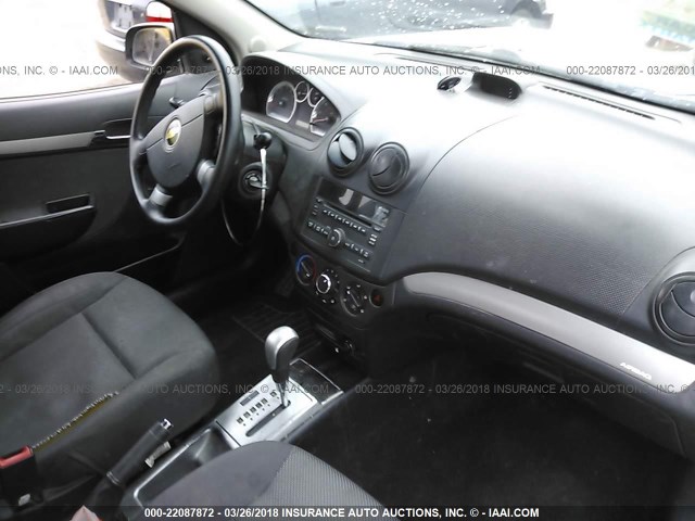 KL1TD56E49B662741 - 2009 CHEVROLET AVEO LS/LT 银色 照片 5
