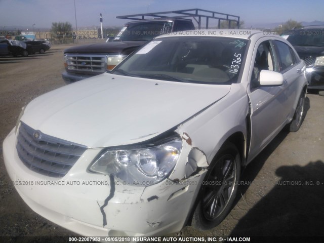 1C3LD66M08N163765 - 2008 CHRYSLER SEBRING LIMITED WHITE photo 2