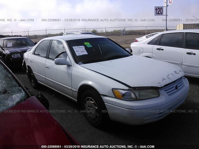4T1BG22KXXU498074 - 1999 TOYOTA CAMRY CE/LE/XLE 白色 照片 1