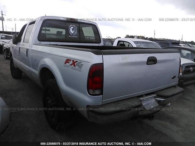 1FTNW21P73EC95441 - 2003 FORD F250 SUPER DUTY SILVER photo 3