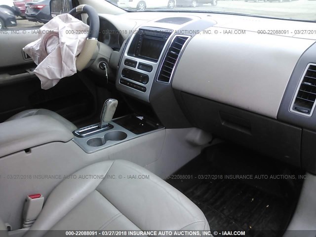 2FMDK49C47BA69200 - 2007 FORD EDGE SEL PLUS TAN photo 5